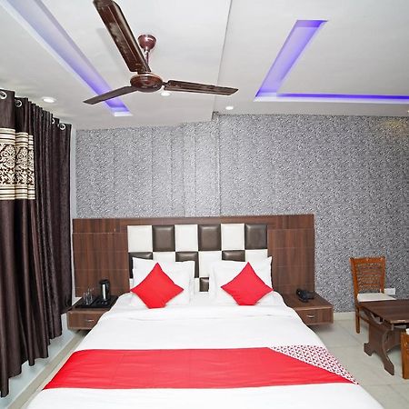 Oyo 39539 Hotel Vansh & Restaurant Kashipur Kültér fotó