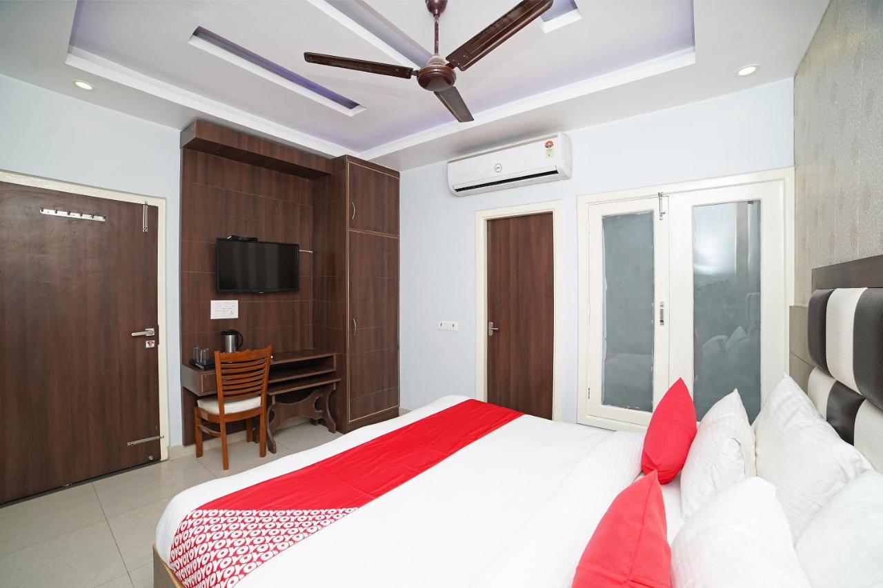 Oyo 39539 Hotel Vansh & Restaurant Kashipur Kültér fotó