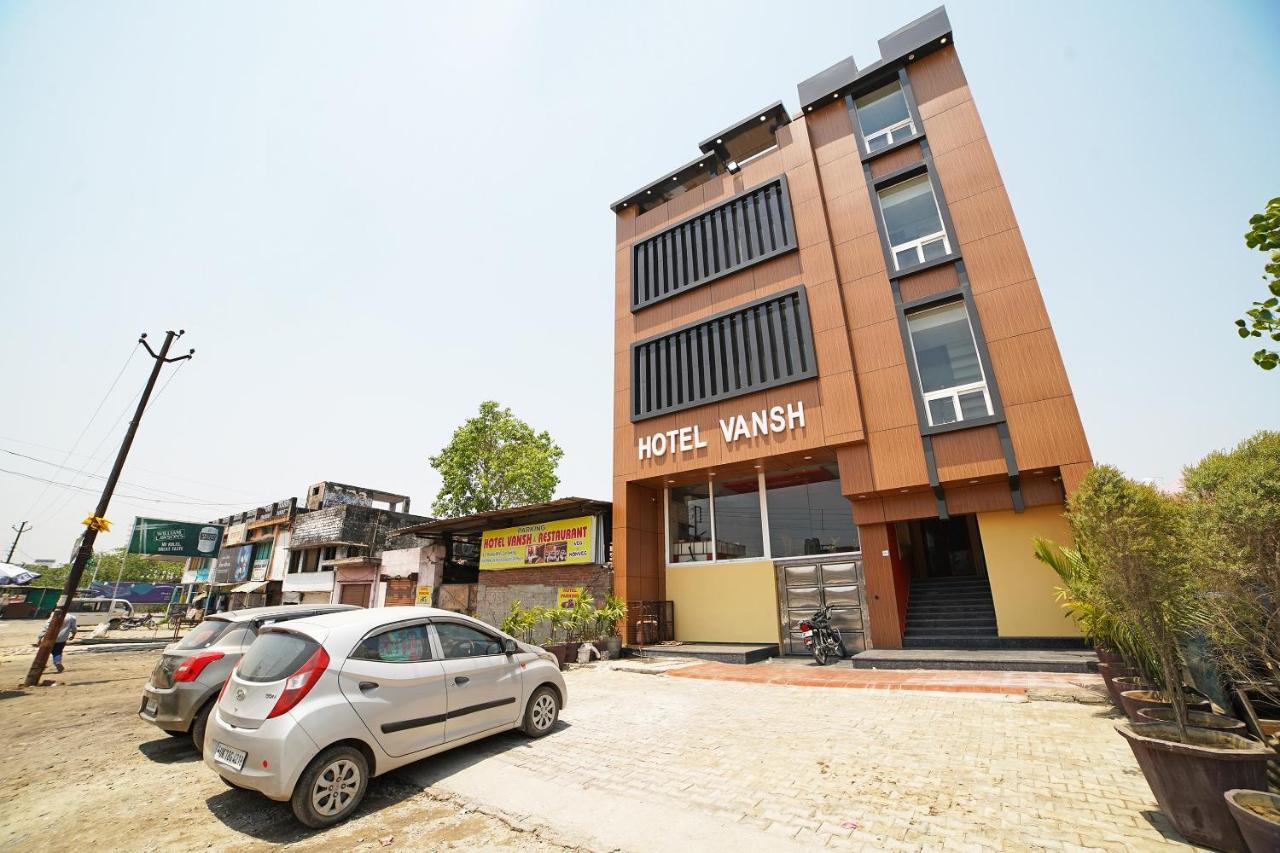Oyo 39539 Hotel Vansh & Restaurant Kashipur Kültér fotó